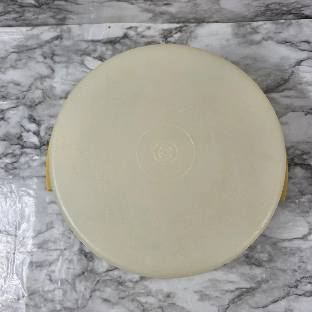 VTG Tupperware Round Pie Cake Carrier 10